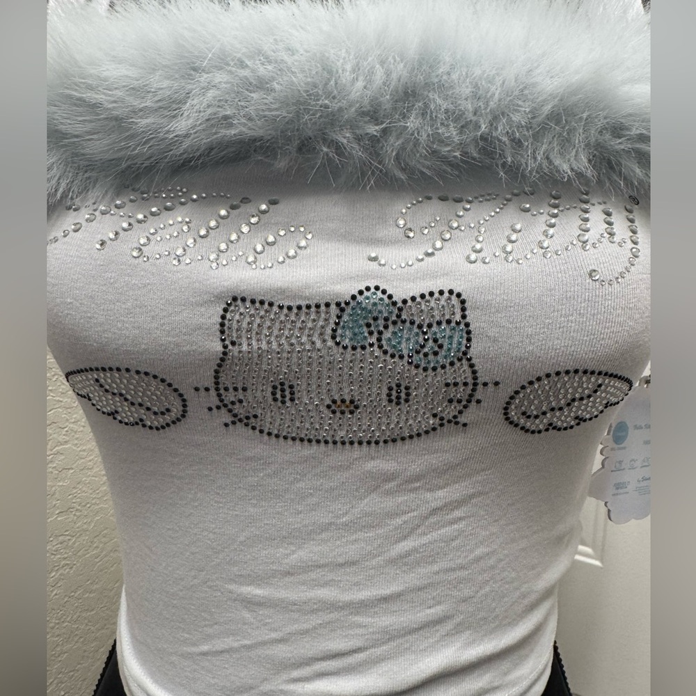 Forever 21 White Hello Kitty Tag Charm 0062 - Picture 2 of 6